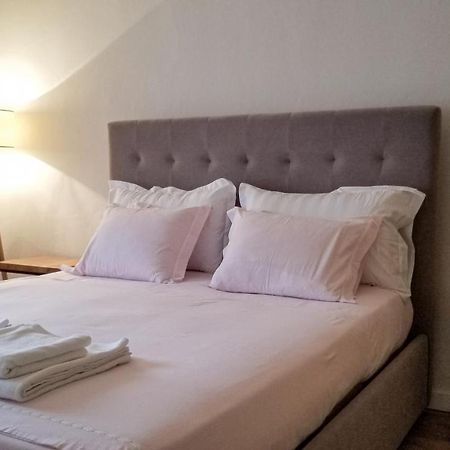 Spacious And Cozy Apartment - Ajia Apartment ティラナ エクステリア 写真
